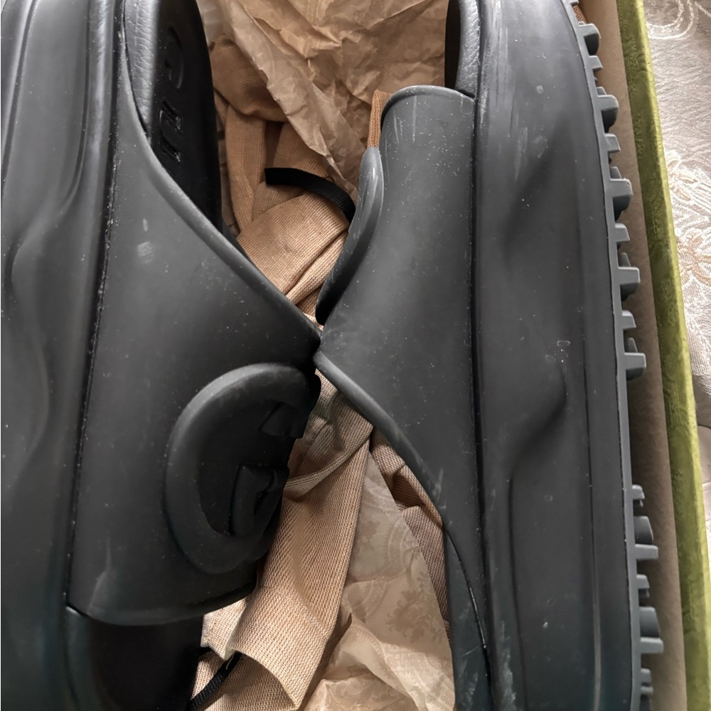 Gucci Black Slide Sandals - Picture 5 of 6